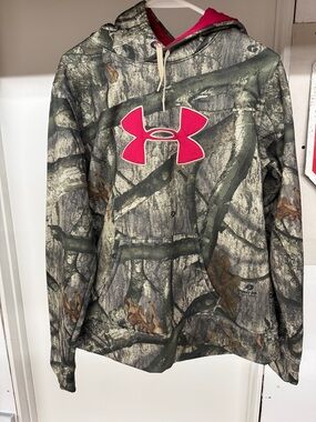 Under Armour Realtree Camo Hoodie with Hot Pink Logo